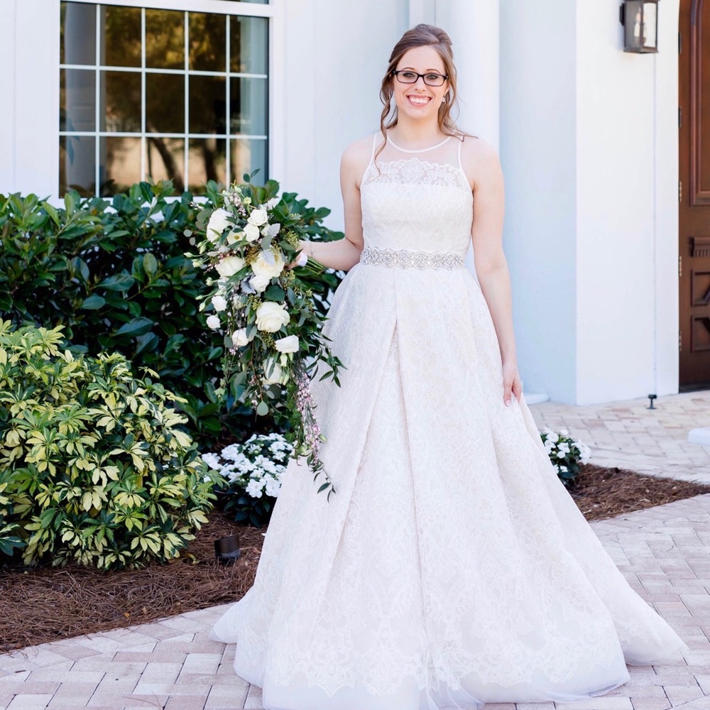 Meet your Posher, Alison